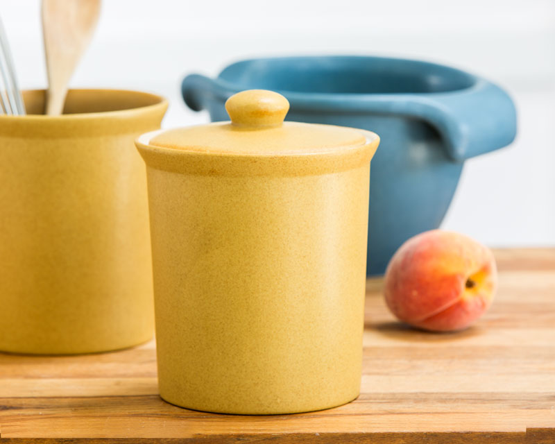 Covered Crock Junior - Ideal Stoneware for Kitchen